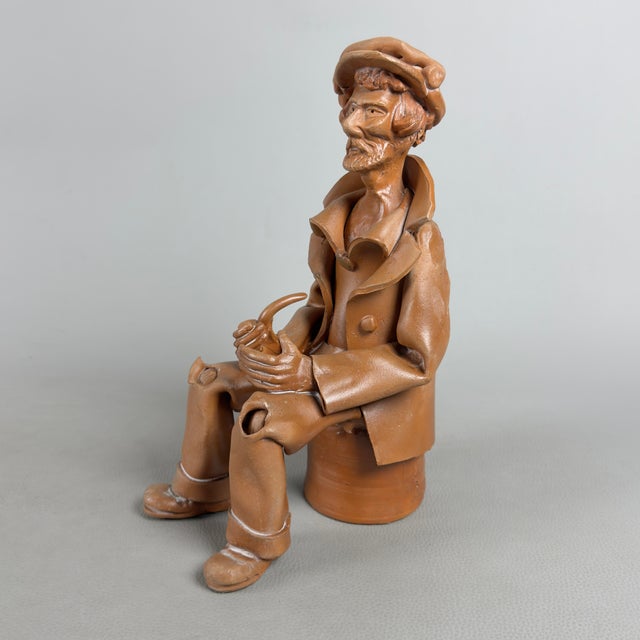 Artisanal Italian Terracotta Sculpture of Man with Pipe, Apulia, 20th Century For Sale - Image 5 of 11