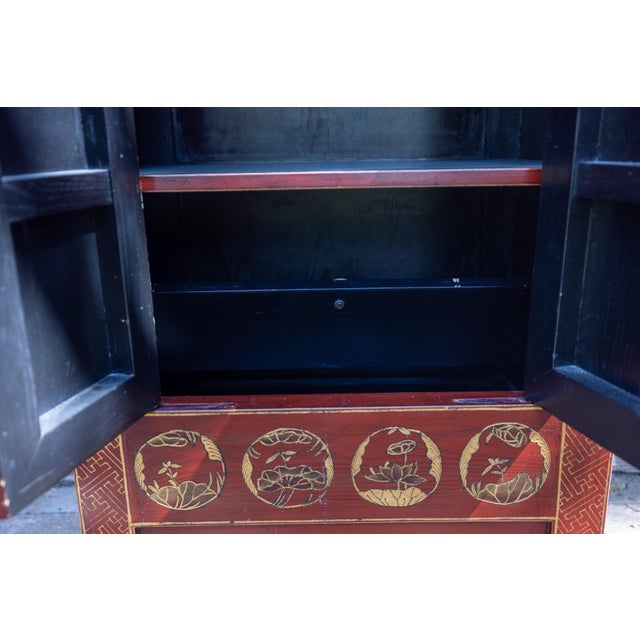 Rare Pair of 19th Century Chinese Red Lacquer Chinoiserie Cabinets For Sale - Image 4 of 16