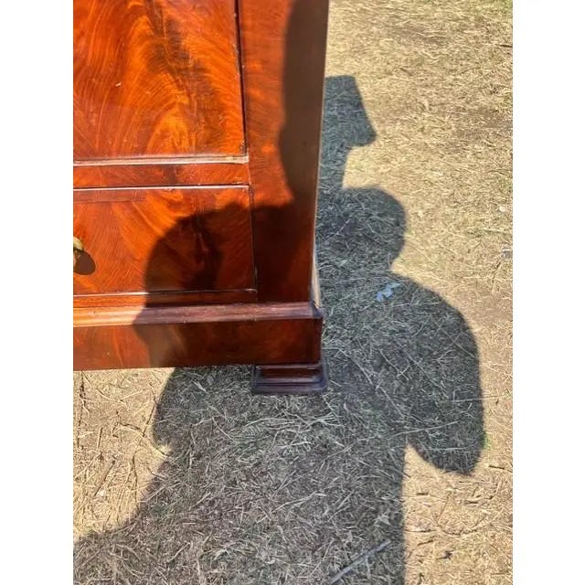 Brown 19th Century Louis Philippe Flam Mahogany Marble Top Chest of Drawer / Commodes For Sale - Image 8 of 18