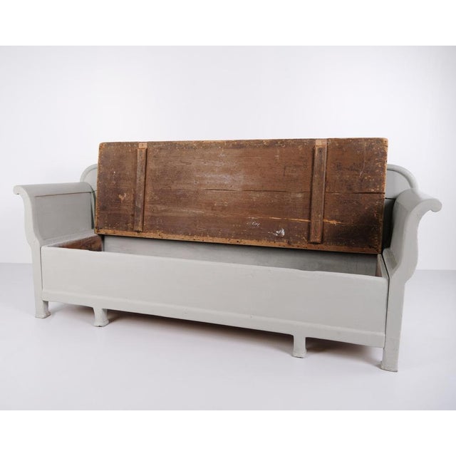 Wood Antique Grey Storage Bench in Pine Wood, 1890s For Sale - Image 7 of 11