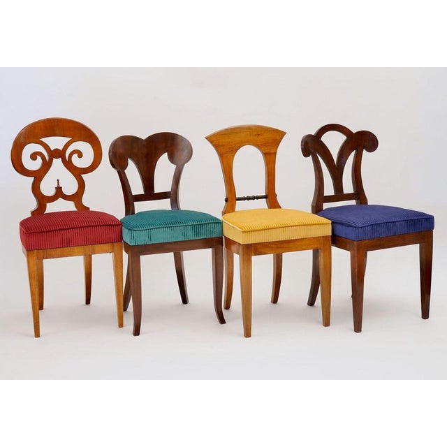 Biedermeier Dining Chairs in Walnut by Silvio Piattelli, Set of 8 For Sale - Image 4 of 18