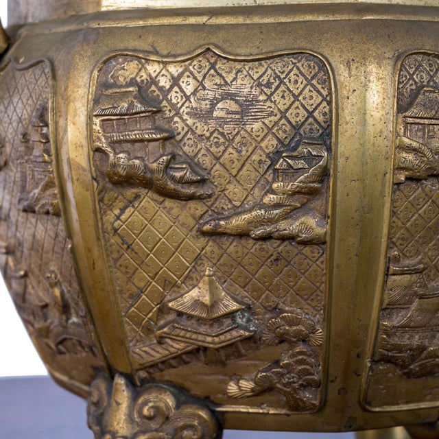 19th Century Japanese Meiji Bronze Octagonal Jardinière, 19th Century For Sale - Image 5 of 9
