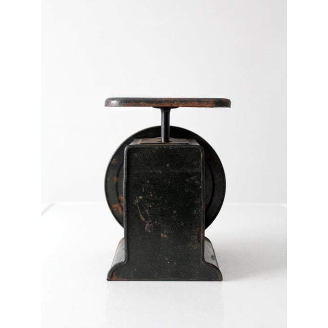 1940s Vintage Hanson Kitchen Scale For Sale - Image 5 of 15