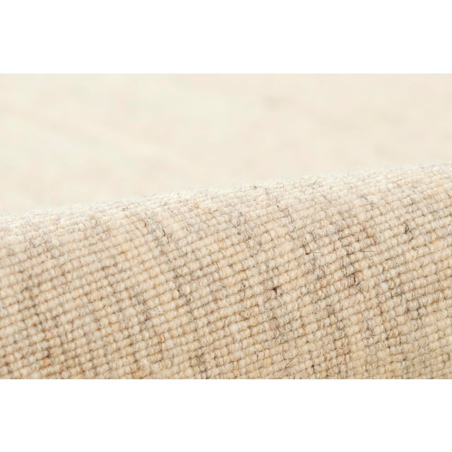 Momeni Oliver Natural Hand Loomed 2'3" X 8' Runner For Sale - Image 4 of 9
