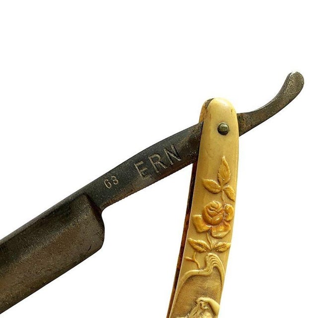 Rare Nude Goddess Art Nouveau Celluloid Straight Razor by Ern. C. Friedr For Sale - Image 4 of 5