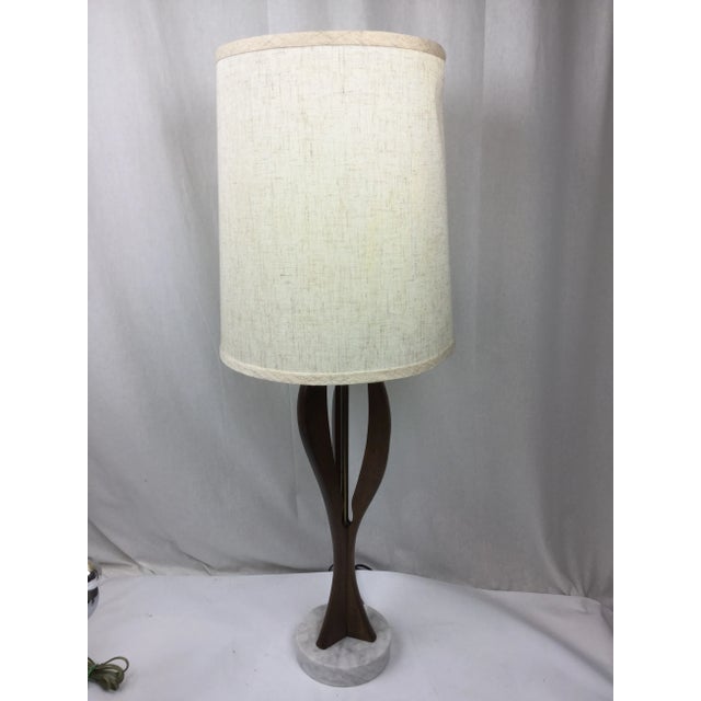 Midcentury Wood & Carrara Table Lamp For Sale - Image 4 of 5
