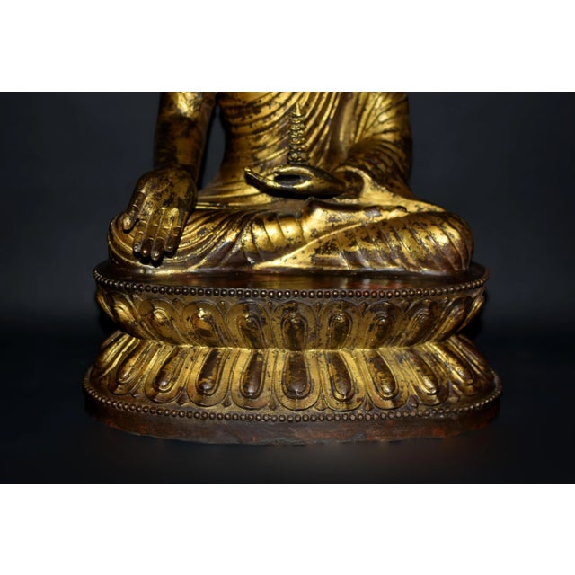 Huge Gilt Bronze Buddha Shakyamuni Statue Buddha 31 Lb For Sale - Image 10 of 17