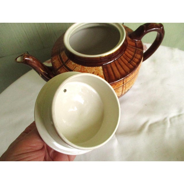 1930s 1930s Fabrica De Louca De Sacavem of Portugal Large Teapot and Lidded Sugar Bowl For Sale - Image 5 of 14