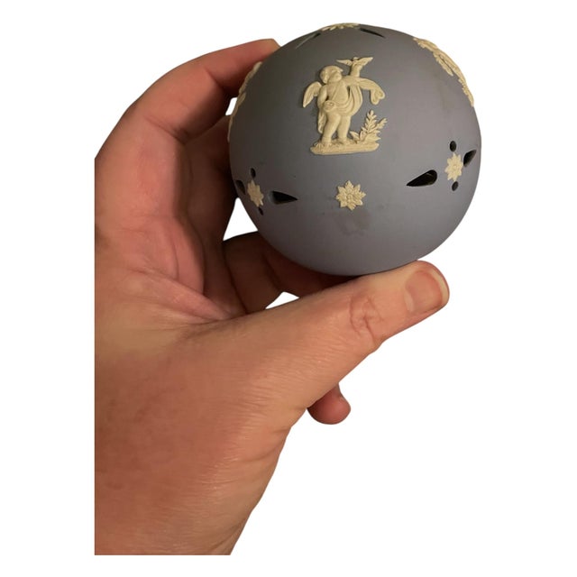 Late 20th Century 1970s/80s Wedgwood Blue Jasperware Pomander Potpourri Ball For Sale - Image 5 of 6