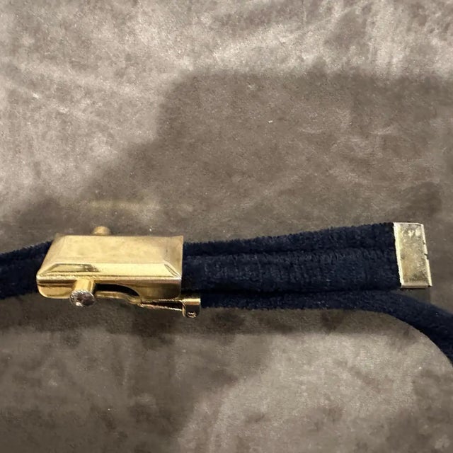 An Amazing 1980s Blue Velvet and Brass Italian Shoulder Bag For Sale - Image 13 of 13