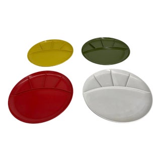 Vintage Kenro Divided Melmac Plates - Set of 4 For Sale