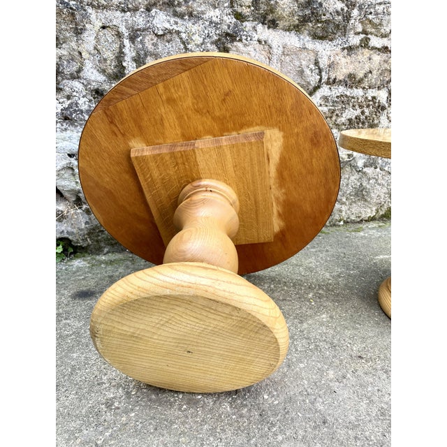 Wood Round Coffee Tables in Burl Veneer, 1980, Set of 2 For Sale - Image 7 of 12