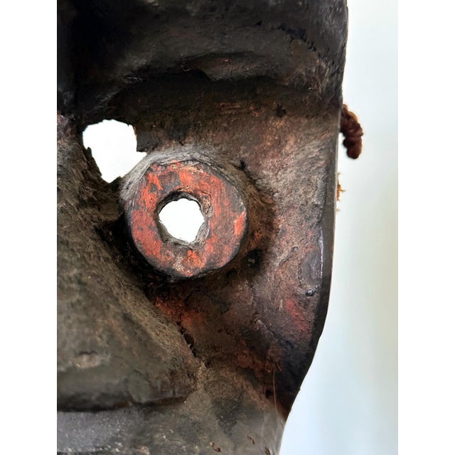 Guere Mask from Cote d'Ivoire Africa with Sotheby's Sticker For Sale - Image 11 of 17