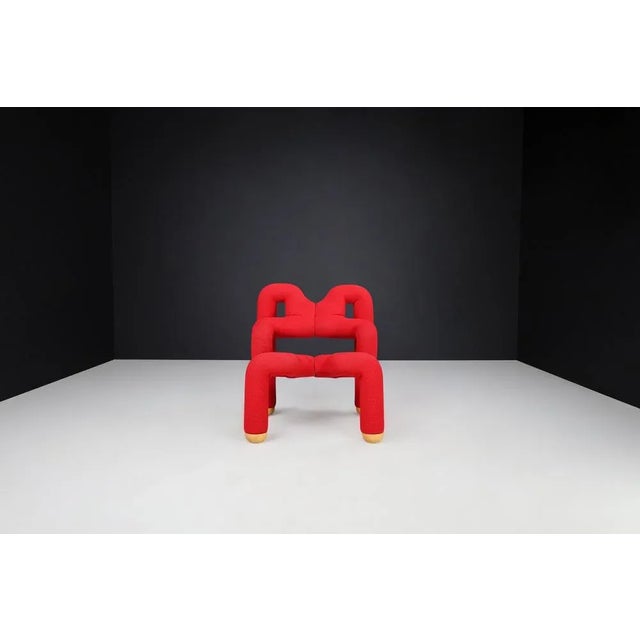 Postmodern Chair in Original Red Fabric attributed to Terje Ekstrom, Norway, 1984 For Sale - Image 3 of 10