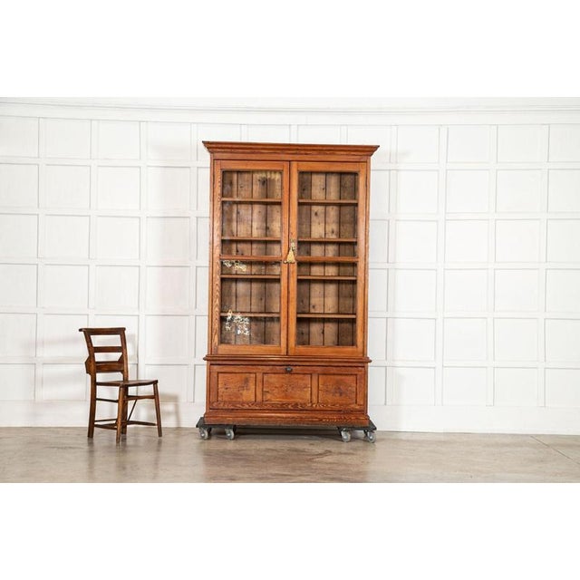 19th Century English Glazed Pine Bookcase, 1880 For Sale - Image 4 of 17