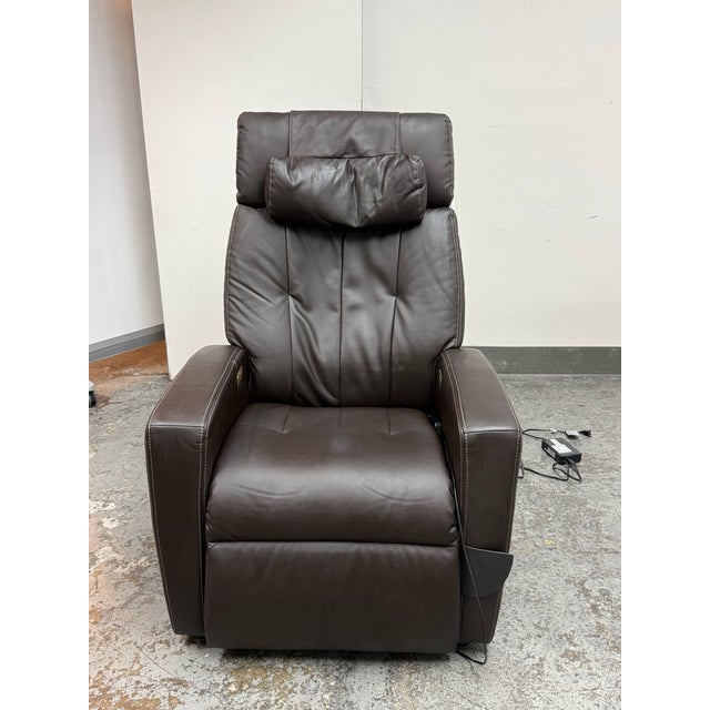 Design Plus Gallery presents the Luma Lift Assist Recliner from Positive Posture. This is a premium wellness chair that...
