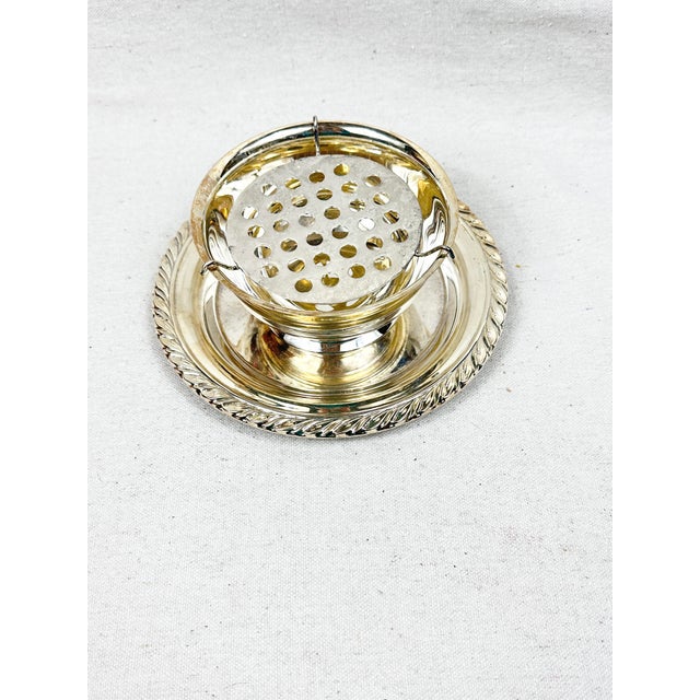 Vintage Oneida silver plated flower frog. Lovely detailing- and perfect to add a touch of elegance to any flower...