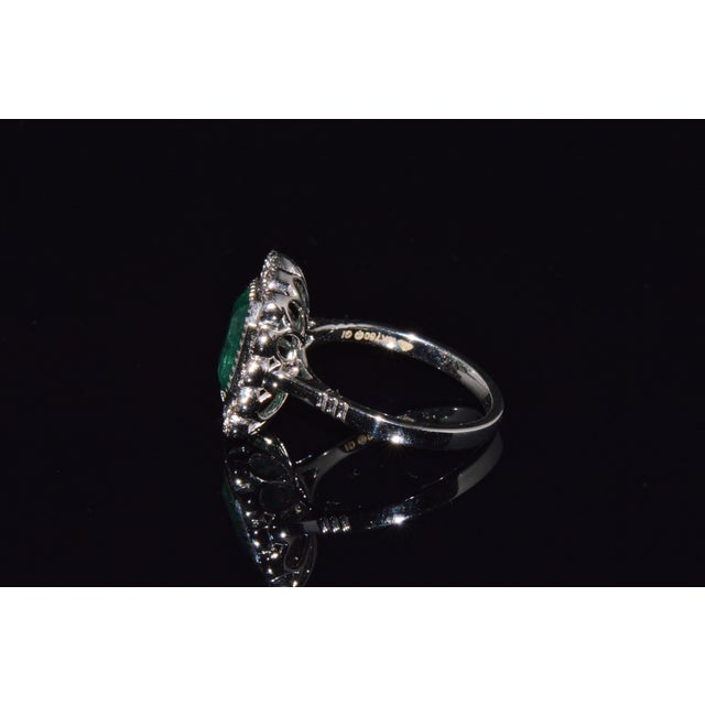 Gia Certified Natural 3.10Cts vs F Diamond Emerald 18k Solid Gold Milgrain Bezel Halo Ring, Size 6.5 For Sale - Image 4 of 14