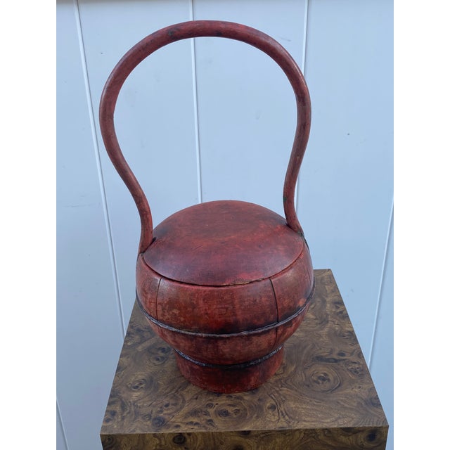 Antique Chinese Red Lacquered Wooden Wedding Basket With Dragonfly Lid Motif For Sale - Image 10 of 13