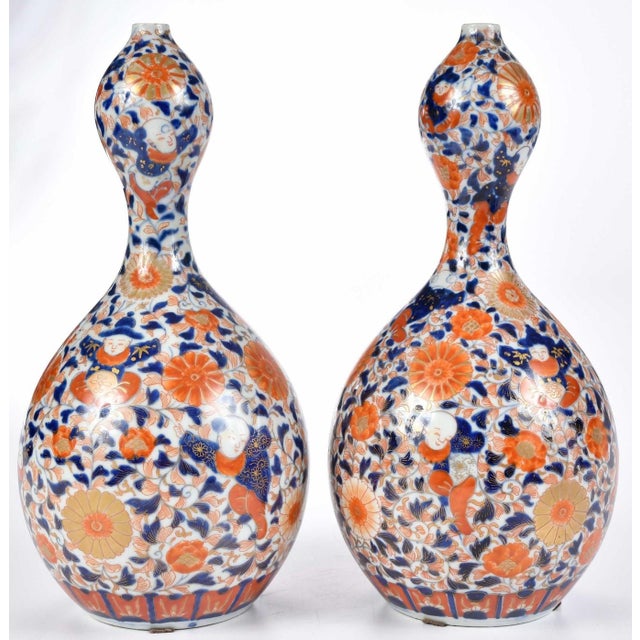 Japanese Mid 20th Century Pair of Japanese Imari Double Gourd Vases For Sale - Image 3 of 6