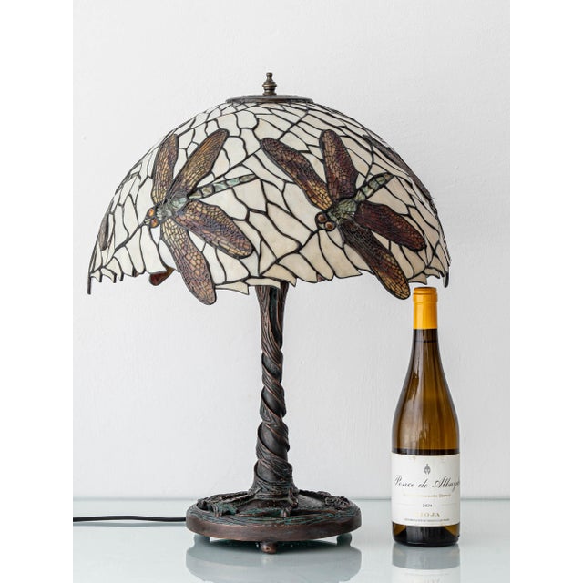 Vintage Art Nouveau Dragonfly Leaded Glass Table Lamp with Bronze Base in the style of Tiffany For Sale - Image 3 of 18