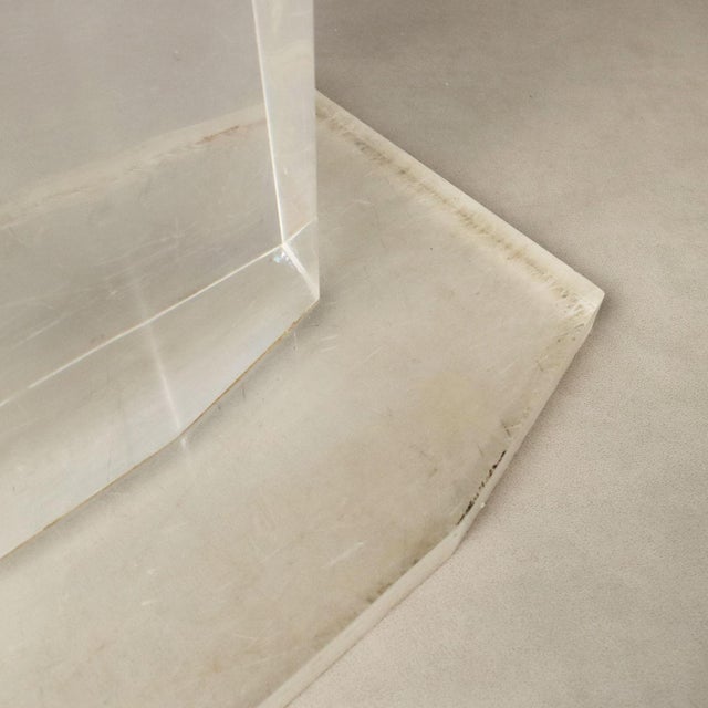 Vintage Acrylic Glass Columns, 1980s, Set of 2 For Sale - Image 9 of 12