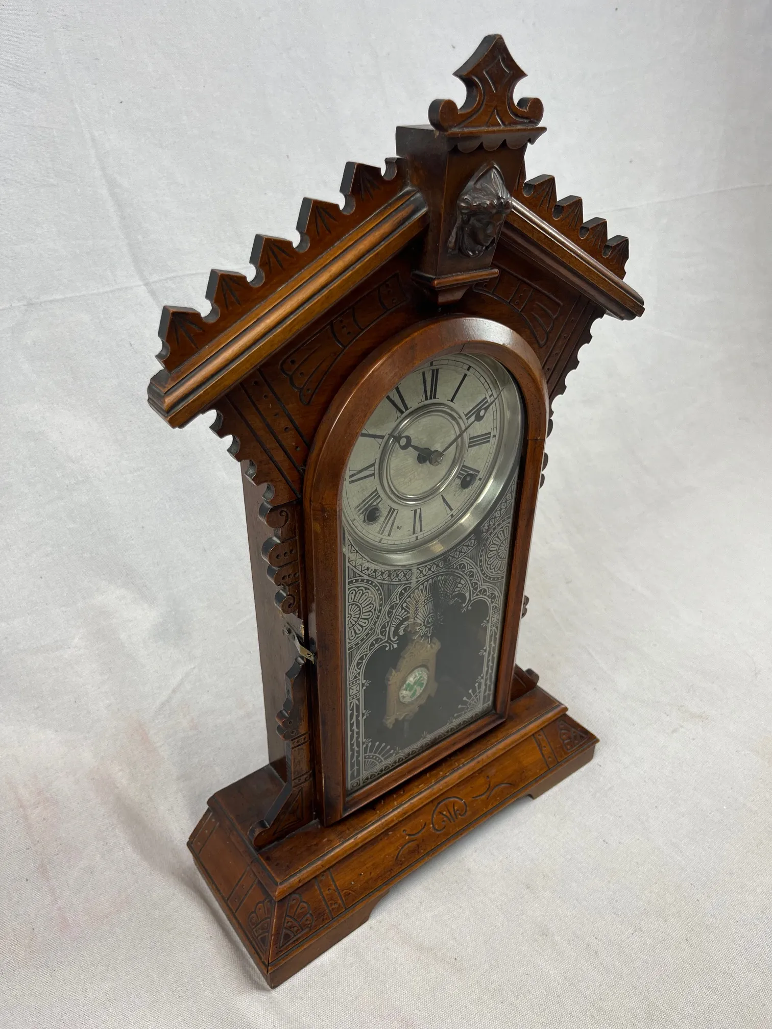 Victorian Antique Walnut Mantel/Kitchen/Parlor/Gingerbread Clock
