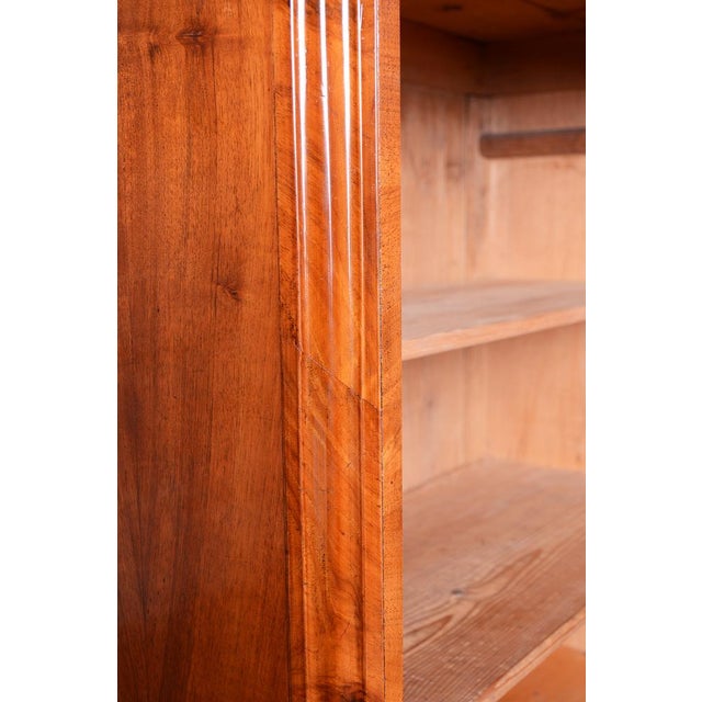 Biedermeier Cabinet in Walnut, Austria, 1830s For Sale - Image 14 of 18