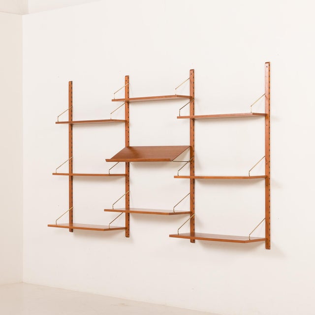 Poul Cadovius Royal Shelving Unit in Teak by Poul Cadovius, 1960s For Sale - Image 4 of 12