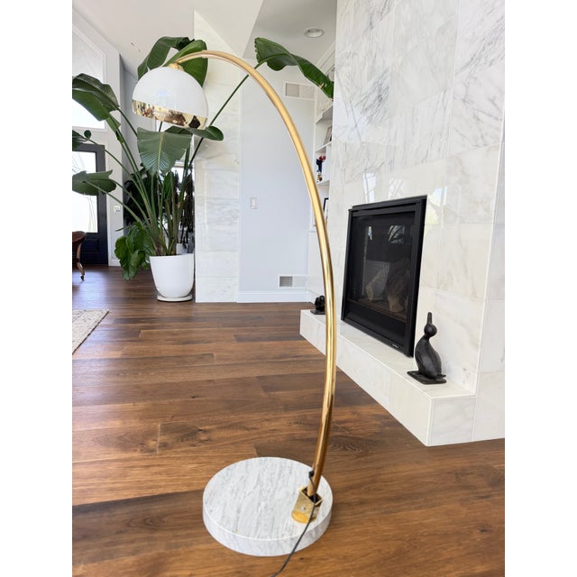 1970s Vintage Italian Modern Brass Adjustable Arc Floor Lamp With Carrara Marble Base & Ribbed Acrylic Dome Shade For Sale - Image 5 of 9