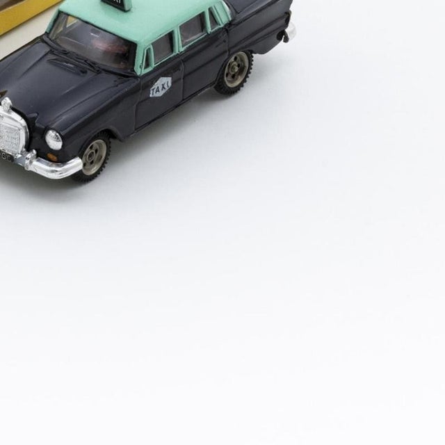 Vintage Metosul Mercedes-Benz 200 For Sale - Image 5 of 6