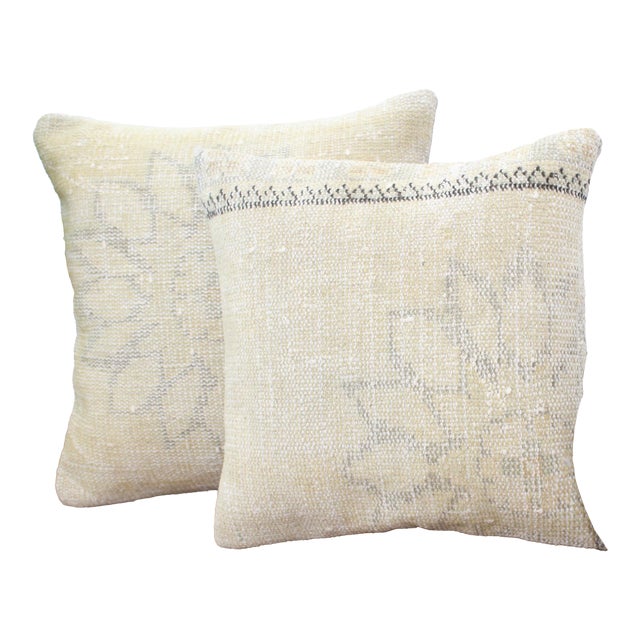 Turkish Vintage Rug Decorative Pillow Cover - 17.5"x17.5" - 19.5"x20" For Sale