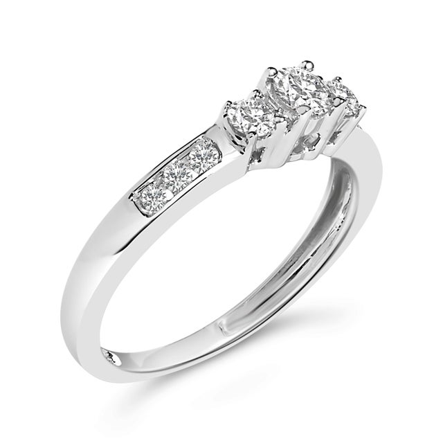 Contemporary 10K White Gold 1/2 Cttw Diamond Three Stone Ring - Size 6.5 For Sale - Image 3 of 6