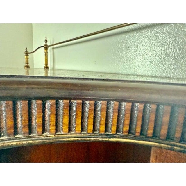 Early 19th Century Pair of English Regency–Style Mahogany Bookcases With Brass Detailing For Sale - Image 13 of 14