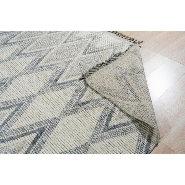 8x11 Ivory Hand-Knotted Wool Diamond Trellis Geometric Modern Carpet Rug For Sale In New York - Image 6 of 9