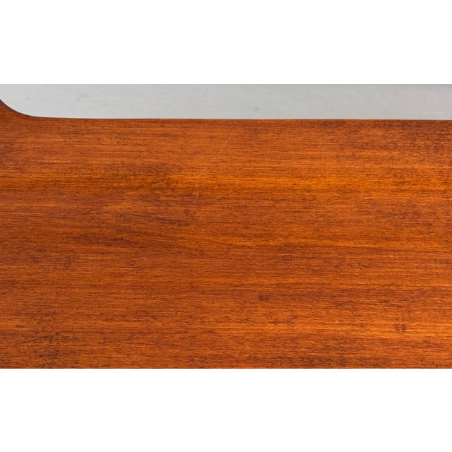 Late Twentieth Century D R Dimes Traditional Early American Colonial Scalloped Coffee Table For Sale - Image 11 of 11