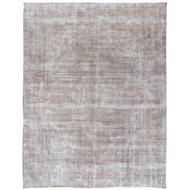 1960s Vintage Persian Distressed Handmade Medallion Gray Wool Rug For Sale - Image 10 of 10