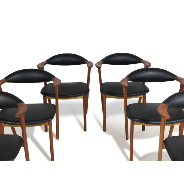 Mid 20th Century Erik Kirkegaard Danish Teak Dining Chairs in Black Leather- Set of 6 For Sale - Image 4 of 12