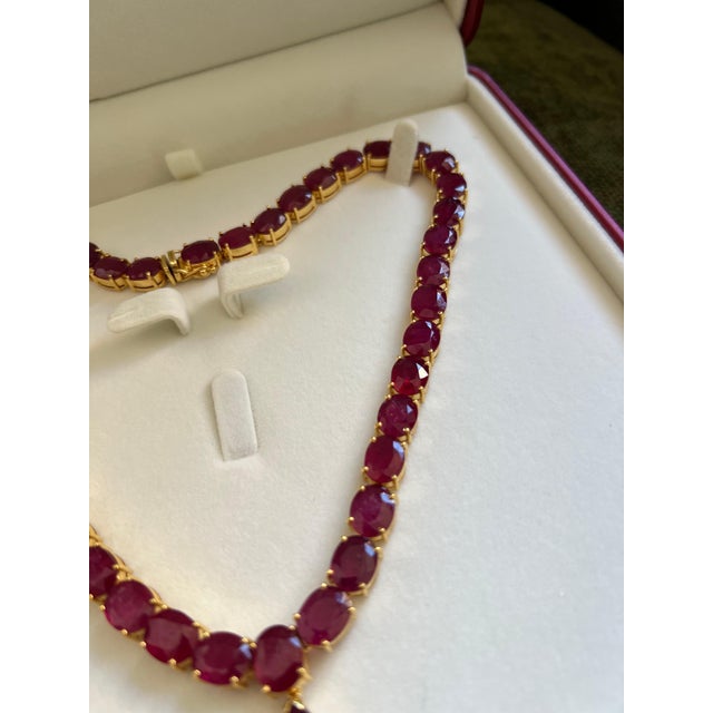 Bochic "Capri" Vintage 120 Carat Plus Of Natural Ruby Necklace Set 18K Gold & Silver For Sale - Image 4 of 18