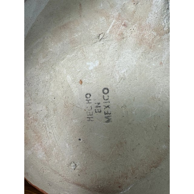 Vintage Hand Painted Mexican Folk Art Plate Hecho en Mexico Floral Wall Decor For Sale - Image 9 of 12