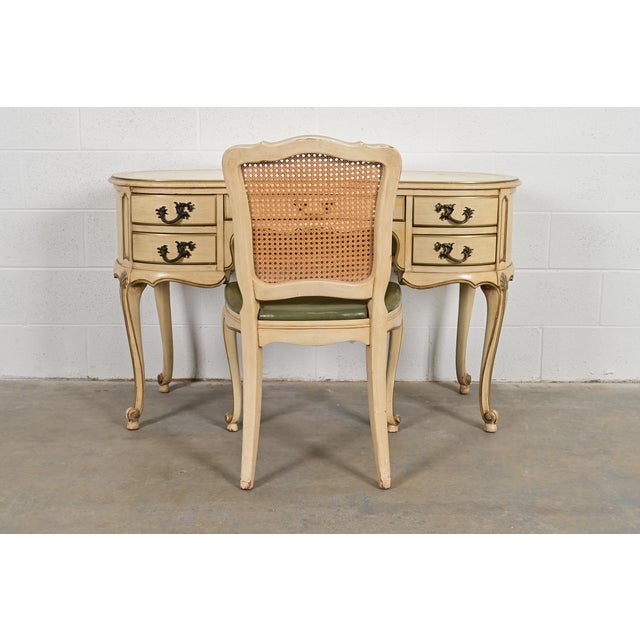 French Provincial John Widdicomb Style French Provincial Louis XV Cream Lacquered and Gold Gilt Leather Top Ladies Writing Desk and Chair, Circa 1950s For Sale - Image 3 of 15