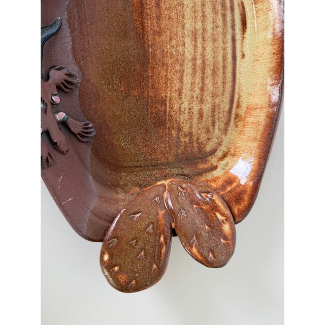 Contemporary Vintage Helen Helwig Lizard & Cactus Motif, Signed Studio Pottery Tray For Sale - Image 3 of 10