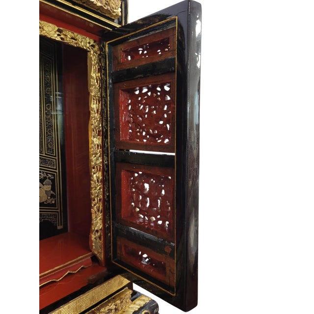 Antique Meiji/Taisho Japanese Lacquer & Gilt Butsudan Shrine With Dainichi Nyorai Buddha For Sale - Image 12 of 15