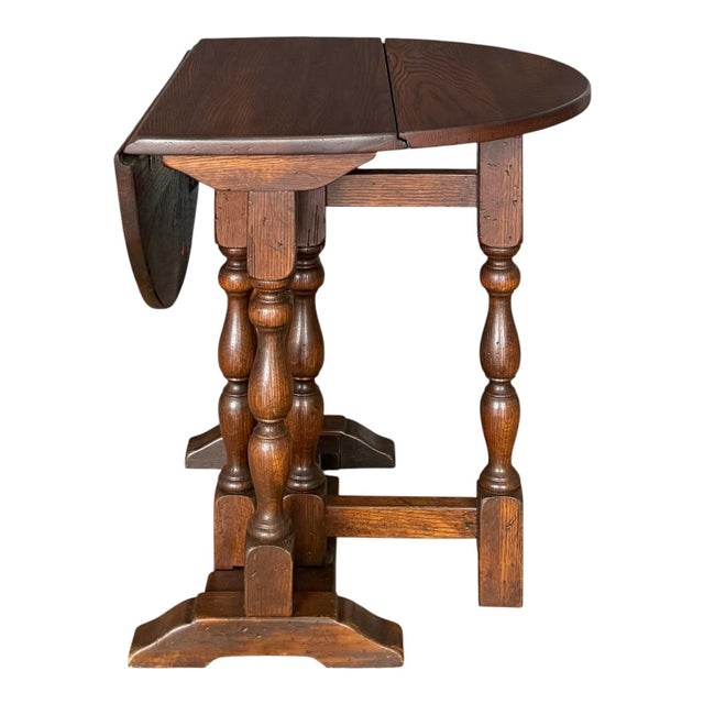 1930s William and Mary Style Drop Leaf Chair-Side Table in Distressed Oak For Sale - Image 11 of 12