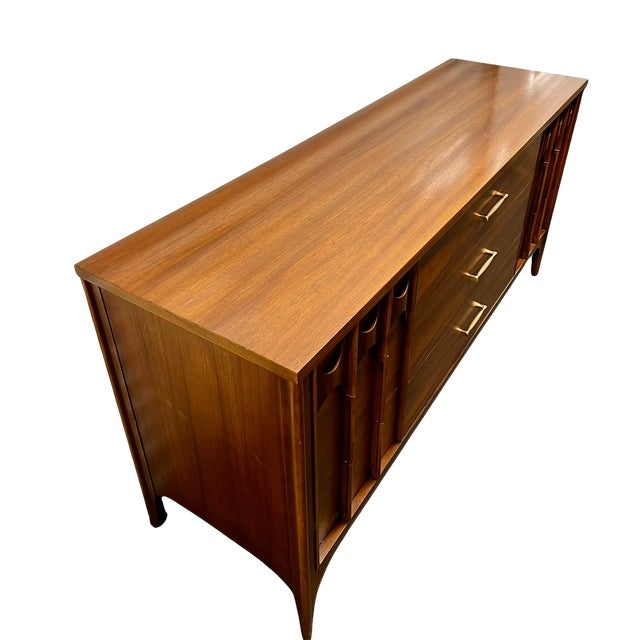 1960s Iconic Walnut and Rosewood Kent Coffey "Perspecta" Mid-Century Modern 9-Drawer Dresser With Mirror For Sale - Image 9 of 18