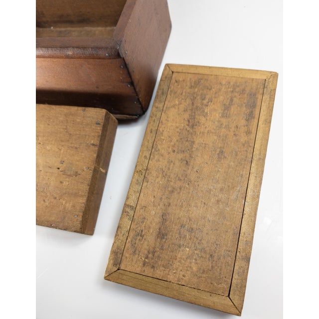 19th Century American Georgian Style Rustic Primitive Wood Box For Sale - Image 15 of 18