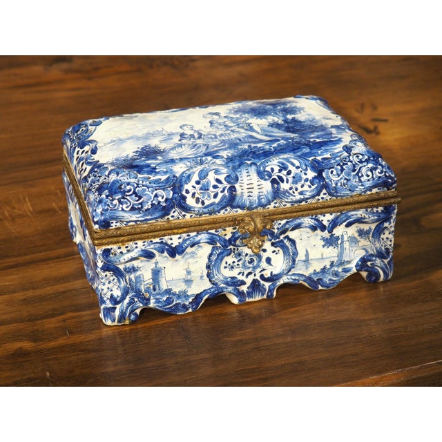 Traditional Hand Painted Blue and White Delft Table Box, Circa 1850 For Sale - Image 3 of 17
