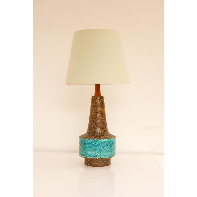 Brown Bitossi Pottery Lamp in Rimini Blue Ceramic by Aldo Londi, Italy, 1970s For Sale - Image 8 of 18