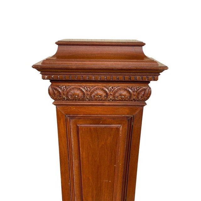 Period: 19th century Style: Renaissance, Louis 13th Condition: Good condition Material: Wallnut Height: 1m42 Reference:...