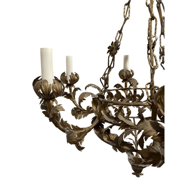 23” tall 23” across 7” wire Good condition Elevate your home with the timeless grandeur of this exquisite vintage...